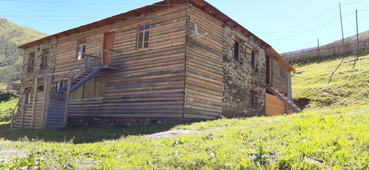 Guesthouse Svanuri Sakhli 위시굴리 외부 사진